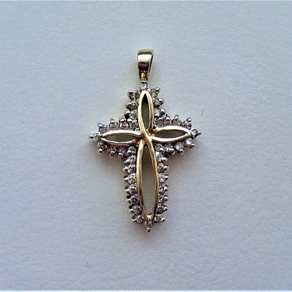 Vintage Solid 10K Yellow Gold 0.40CT Diamond Cluster Cross Pendant Charm